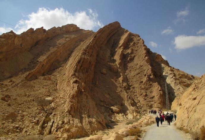 הכניסה למכתש הקטן (צילום:  Dr. Avishai Teicher Pikiwiki Israel)