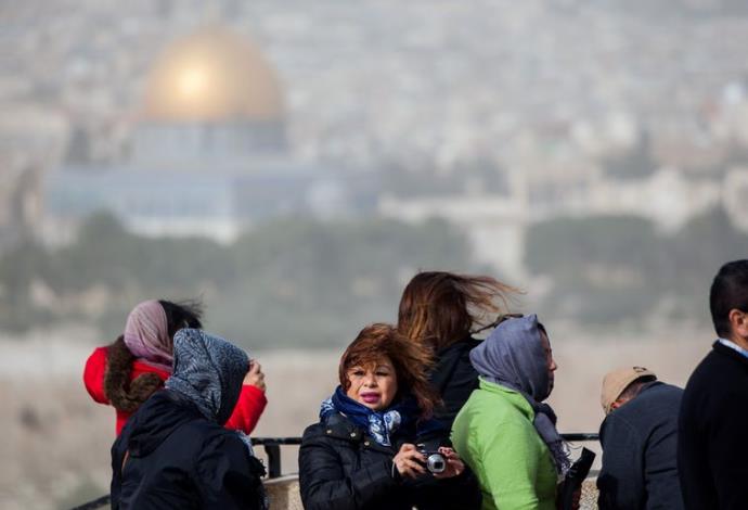תיירים בירושלים (צילום:  פלאש 90)
