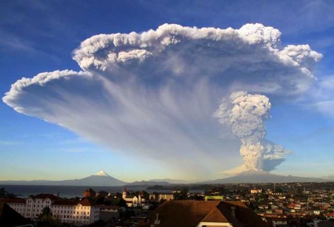 הר הגעש קלבוקו בצי'לה (צילום:  רויטרס)