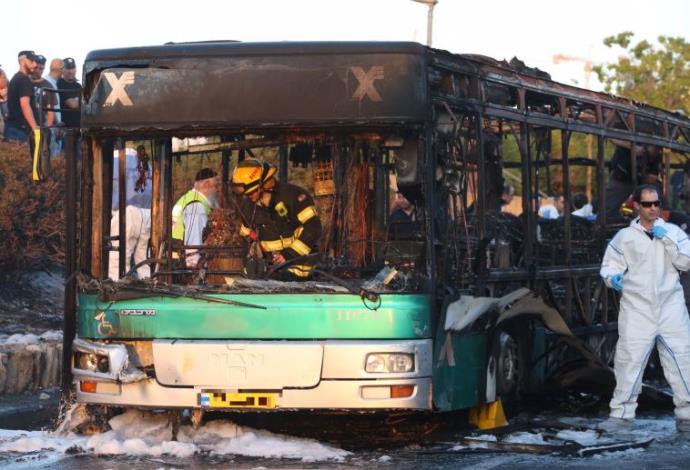 פיגוע באוטובוס בירושלים (צילום:  מרק ישראל סלם)