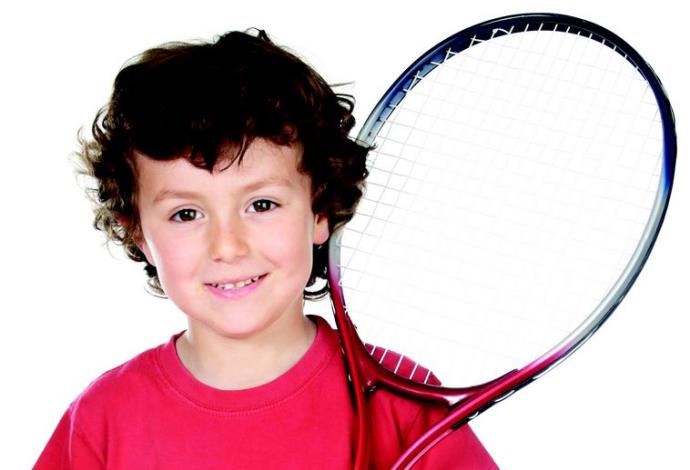 ילד משחק טניס (צילום:  ingimage/ASAP)