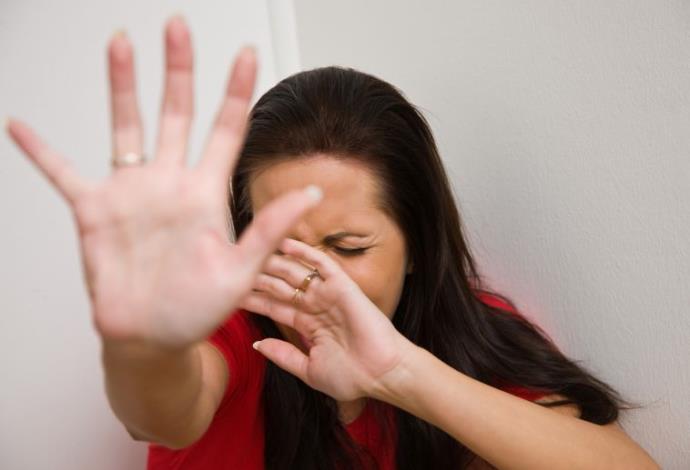אונס תקיפה מינית אישה כעס (צילום:  ingimage ASAP)