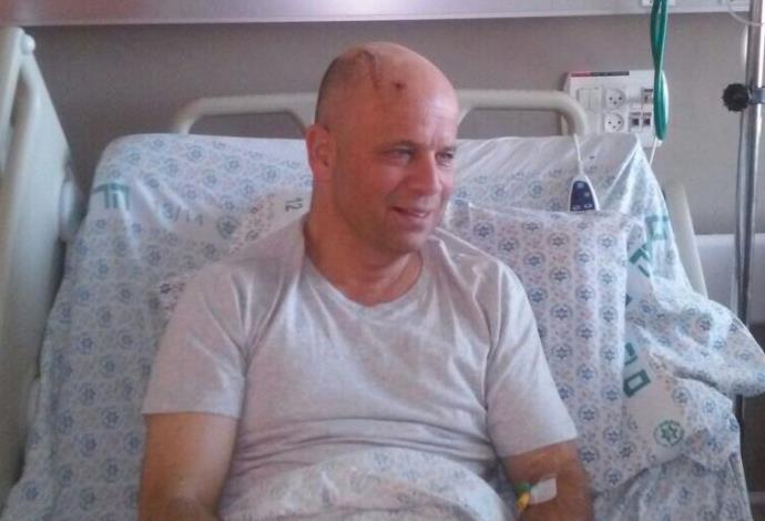 דני לומס שנפצע בפיגוע ברמי לוי מעלה אדומים (צילום:  דוברות הדסה עין כרם)