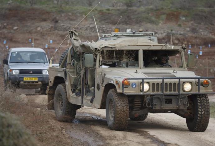 מתיחות בצפון: רכב צבאי באזור החרמון (צילום:  פלאש 90)