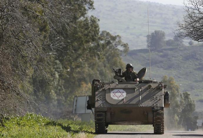 אמבולנס צבאי בגבול לבנון (צילום:  רויטרס)