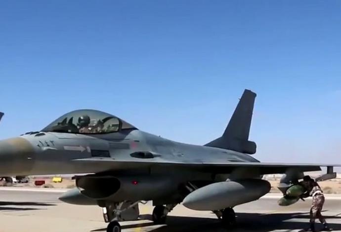 חיל האוויר הירדני יוצא לתקוף את דאעש (צילום:  יוטיוב)
