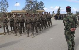 מתנדבים סונים לצבא העיראקי במחוז ענבר (צילום: רויטרס)