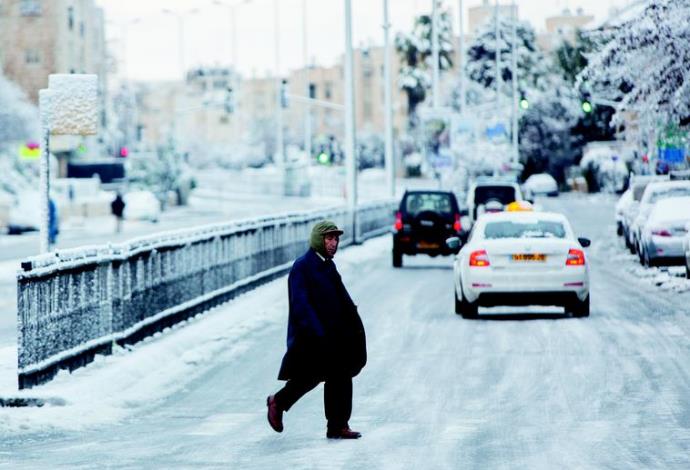 שלג בירושלים, ארכיון (צילום:  יונתן סינדל, פלאש 90)