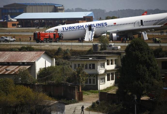 מטוס טורקיש איירליינס שהתרסק בנפאל (צילום:  רויטרס)