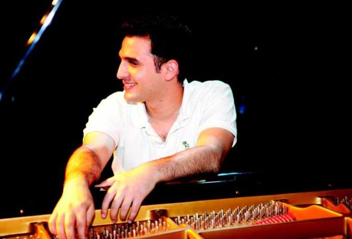 המוזיקאי עמרי מור  (צילום:  יח"צ)