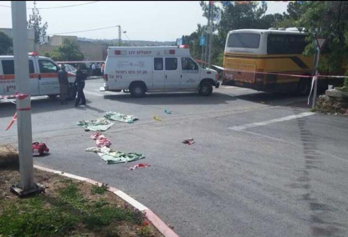 תאונת אוטובוס בבית אל (צילום:  חטיבת דובר המשטרה)