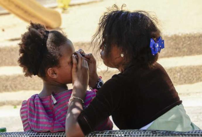 בנות העדה האתיופית (צילום:  זואי וייר, פלאש 90)