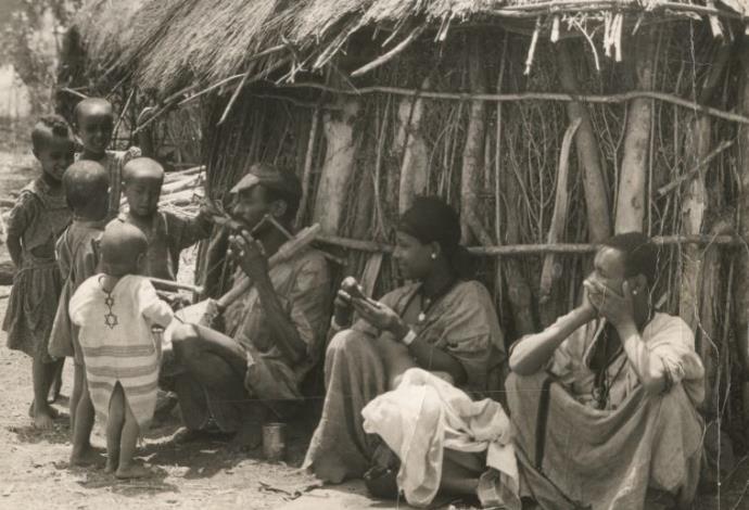 יהודים אתיופים בכפר באתיופיה (צילום:  camera press london)