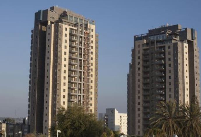 בניין דירות ברחובות (צילום:  ליאור מזרחי, פלאש 90)