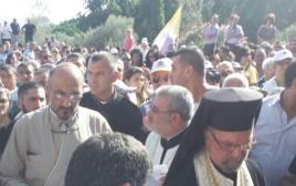 עצרת מחאה על הצתת הכנסייה (צילום: הכנסייה הקתולית בירושלים)