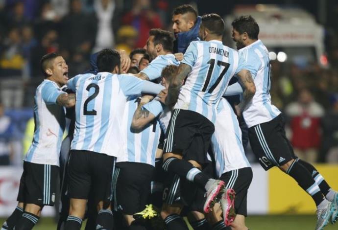 ארגנטינה עלתה לחצי הגמר קופה אמריקה (צילום:  רויטרס)