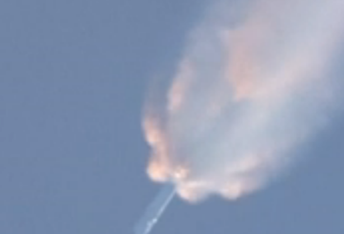 טיל מתפוצץ בדרכו לחלל  (צילום:  צילום מסך מסרטון רויטרס)