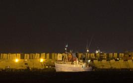 הספינה "מריאן" נכנסת לנמל אשדוד (צילום: יונתן זינדל, פלאש 90)