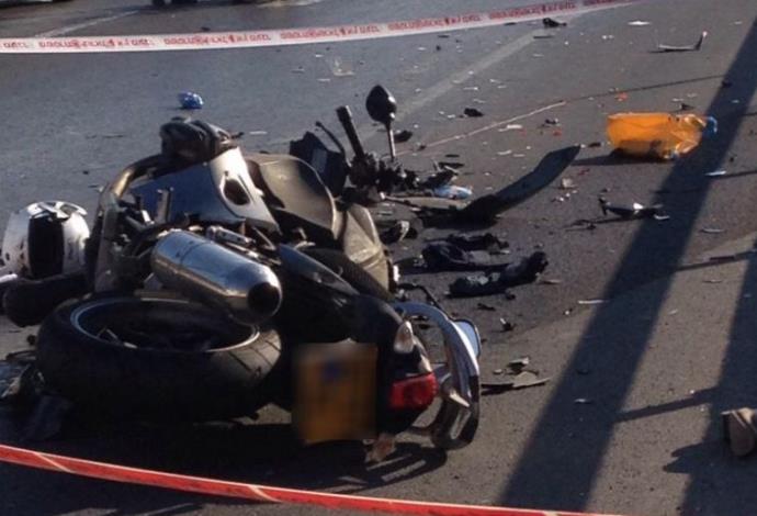 תאונת אופנוע בכביש 1 (צילום:  תומר - חירום ביטחון והצלה)