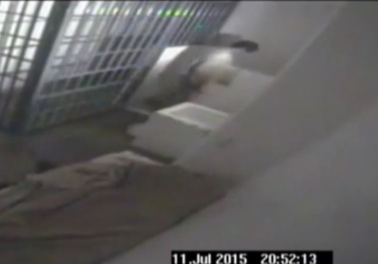 אל צ'אפו בורח מבית הכלא במקסיקו. צילום מסך
