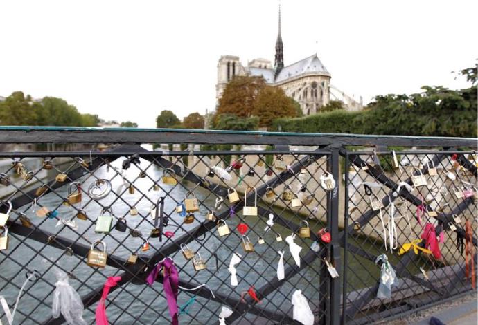 גשר המנעולים בפריז (צילום:  רויטרס)