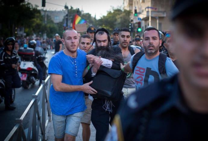 פיגוע במצעד הגאווה בירושלים (צילום:  פלאש 90)