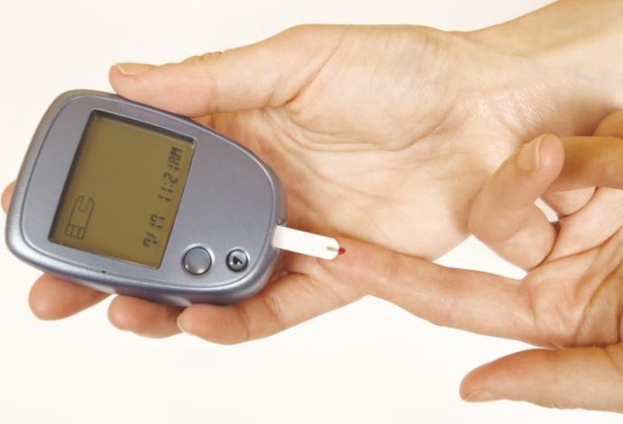 מכשיר לבדיקת סוכרת (צילום:  ingimage/ASAP)