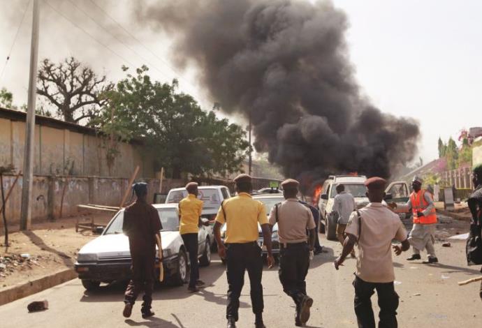 פיצוץ מכונית תופת בעיר הניגרית גומבה, פברואר 2015 (צילום:  רויטרס)