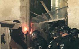 מהומות בהר הבית  (צילום: חטיבת דובר המשטרה)