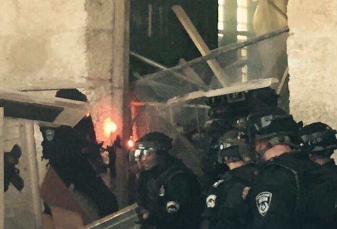 מהומות בהר הבית  (צילום:  חטיבת דובר המשטרה)