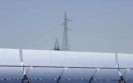 אנרגיה סולארית (צילום: רויטרס)