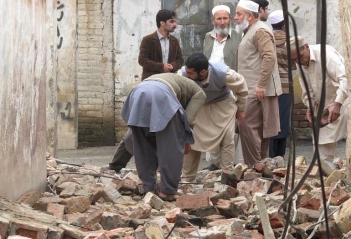 פקיסטן לאחר רעידת האדמה הקשה  (צילום:  רויטרס)