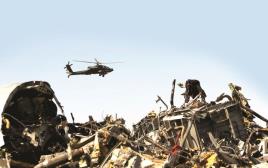 שברי מטוס מטרוג'ט בצפון סיני (צילום: רויטרס)