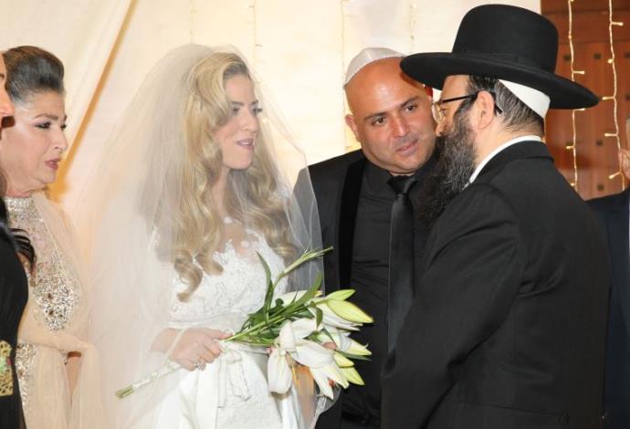 הרב איפרגאן, הרנטגן, חתונת אסף אטדגי (צילום:  רפי דלויה)