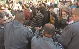 הפגנה למען עצורי דומא (צילום: אבשלום ששוני)