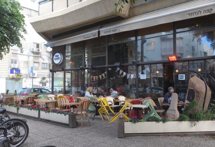 בתי קפה ריקים בתל אביב בעקבות הפיגוע בדיזנגוף  (צילום:  אבשלום ששוני)