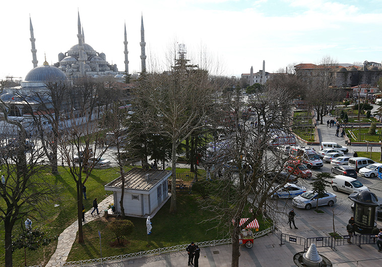 זירת הפיגוע באיסטנבול. צילום: רויטרס