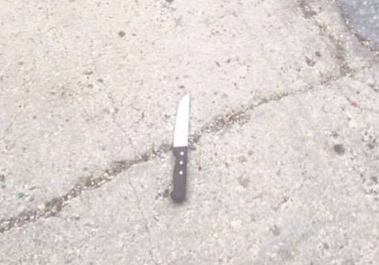 סכין ששימש את המחבל בפיגוע דקירה