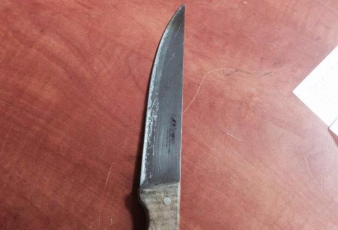 הסכין שנתפסה ברשות הקטין בירושלים (צילום:  חטיבת דובר המשטרה)