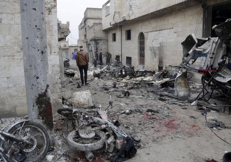 הפצצה רוסית בעיירה מערת א-נועמאן בסוריה ב-12 בינואר. צילום: רויטרס