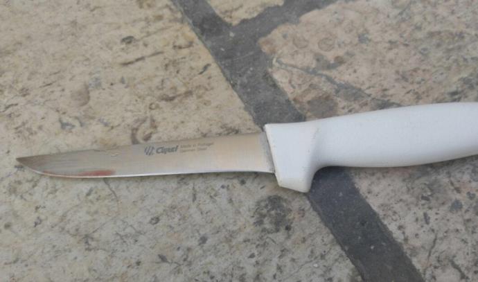 סכין המחבל משער יפו (צילום: חטיבת דובר המשטרה)