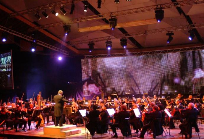 התזמורת הפילהרמונית הישראלית (צילום:  חורחה נובומינסקי, פלאש 90)