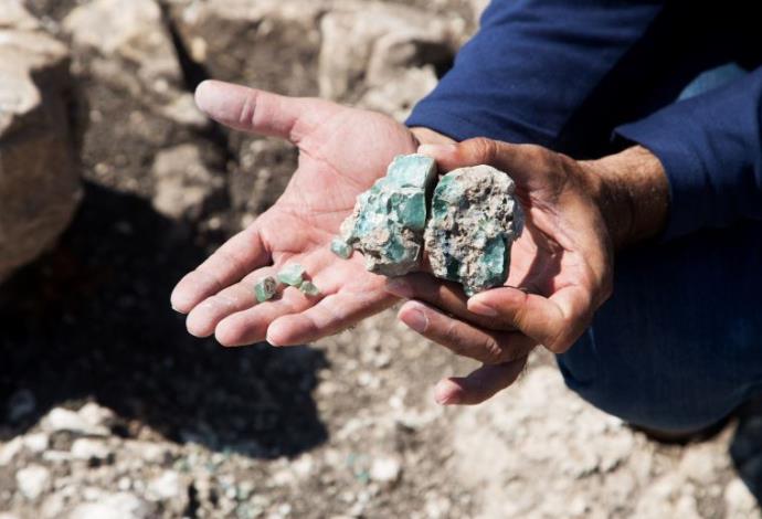 נתגלו שרידי כבשנים שייצרו זכוכית במאה ה-4 (צילום:  רשות העתיקות)