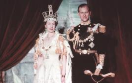 המלכה אליזבת ופיליפ אחרי ההכתרה (צילום: Getty images)