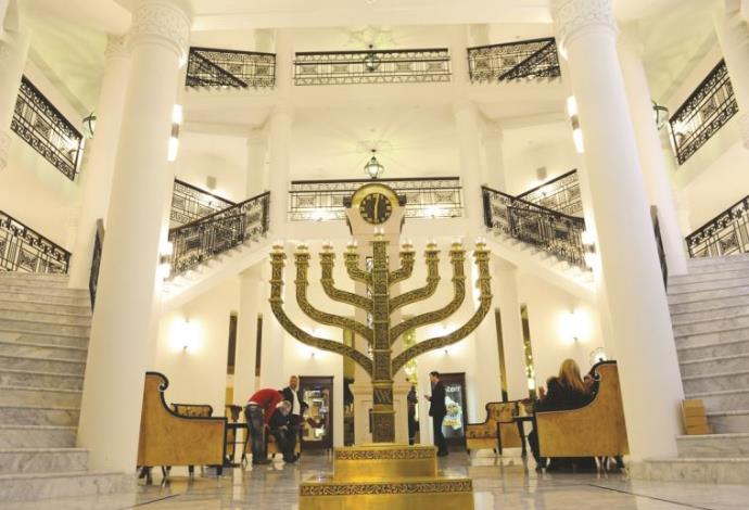 בית הכנסת במלון וולדורף אסטוריה בירושלים (צילום:  מנדי הכטמן, פלאש 90)