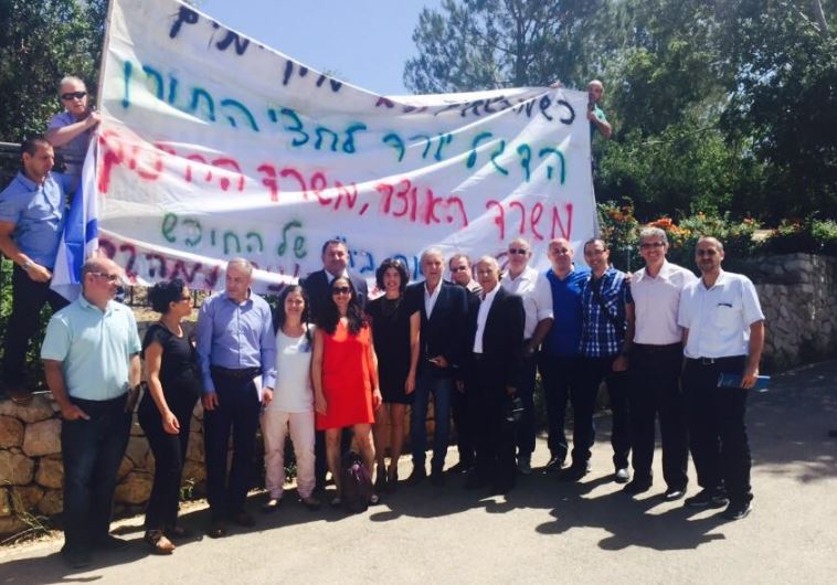 הפגנה על מחירי הקייטנות מול הכנסת. צילום: פורום ועדי ההורים היישוביים
