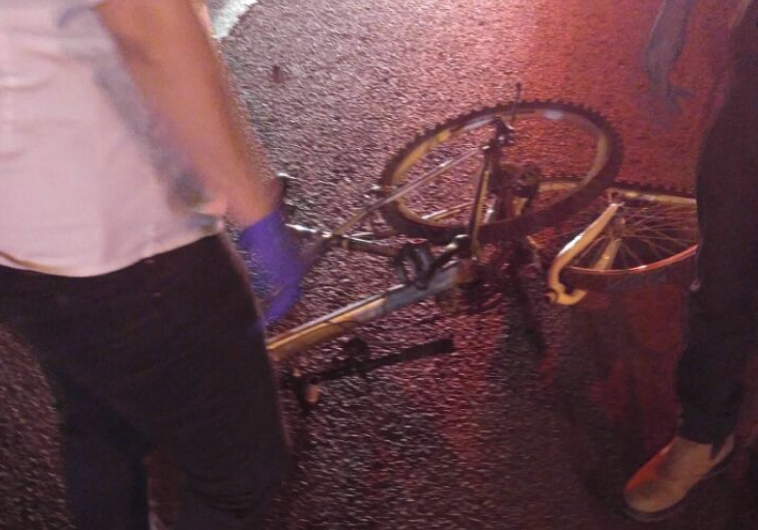 רוכב האופניים נהרג. צילום: דוברות מד"א