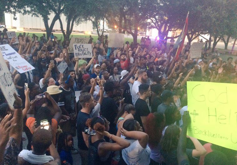 ההפגנה בדאלאס. צילום: רויטרס