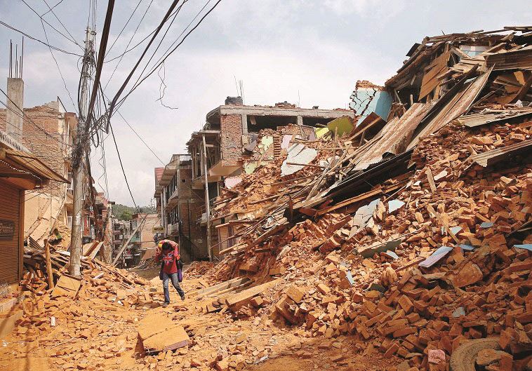 ספג מכה קשה במיוחד. מחוז סינדופאלצ'וק בנפאל לאחר רעידת האדמה באפריל 2015. צילום: רויטרס