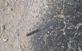 הסכין ששימשה את המחבל במחסום חווארה (צילום: דובר צה"ל)